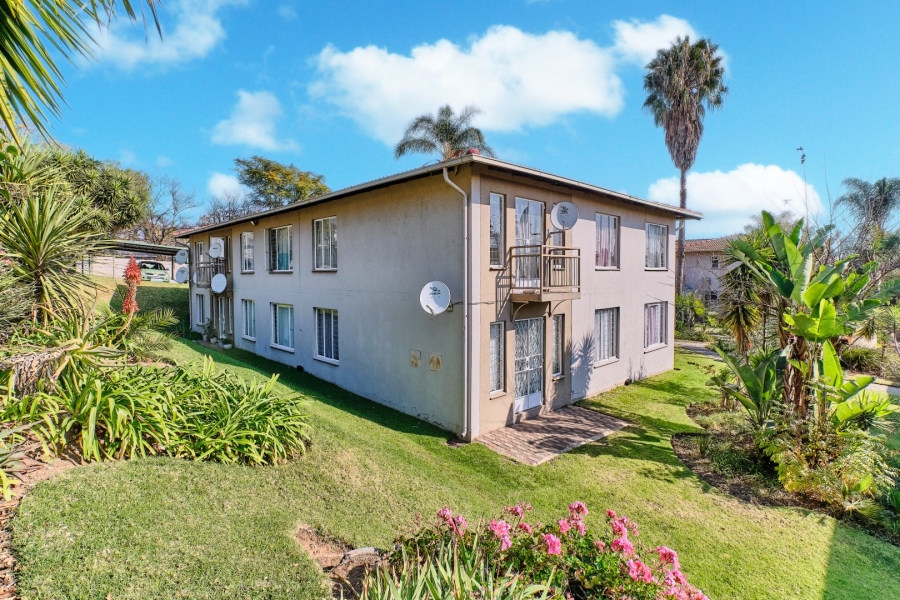  Bedroom Property for Sale in Radiokop Gauteng