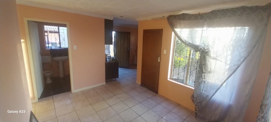 To Let 2 Bedroom Property for Rent in Soshanguve XX Gauteng