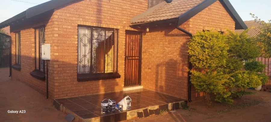 To Let 2 Bedroom Property for Rent in Soshanguve XX Gauteng