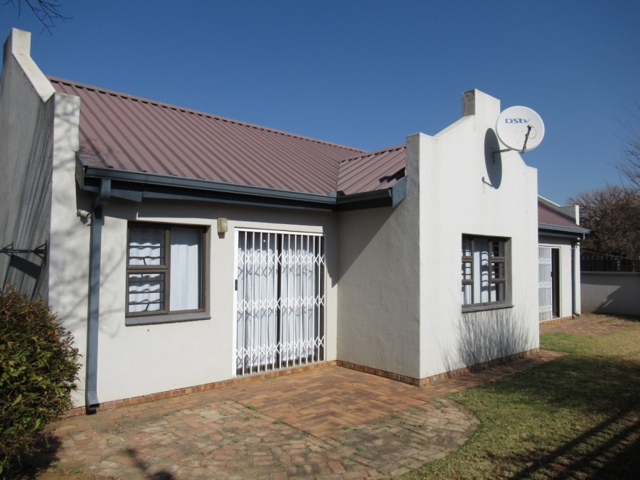 3 Bedroom Property for Sale in Bester Gauteng