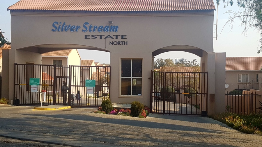 To Let 2 Bedroom Property for Rent in Halfway Gardens Gauteng