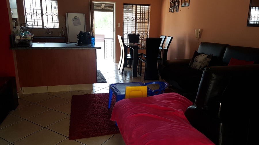 To Let 2 Bedroom Property for Rent in Halfway Gardens Gauteng