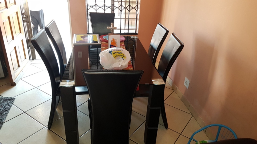 To Let 2 Bedroom Property for Rent in Halfway Gardens Gauteng