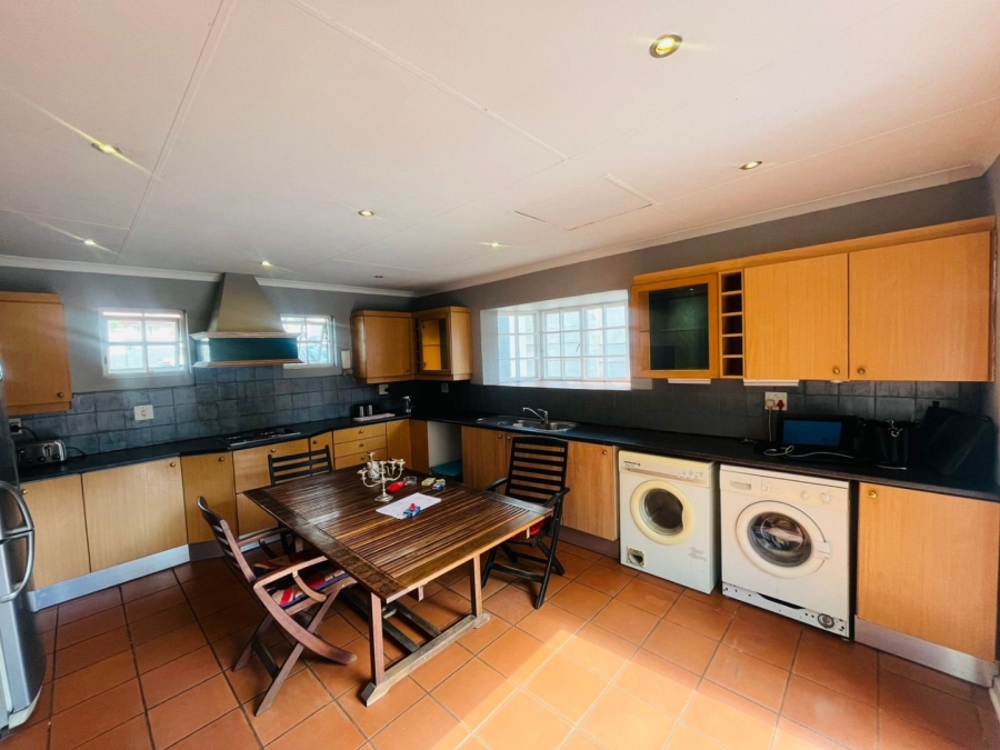 4 Bedroom Property for Sale in Douglasdale Gauteng