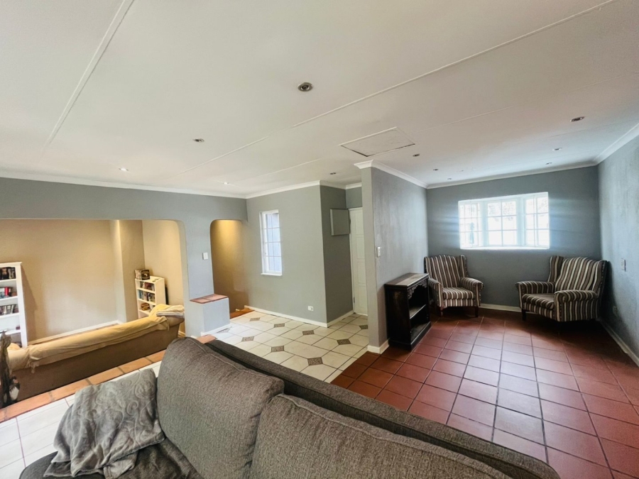 4 Bedroom Property for Sale in Douglasdale Gauteng