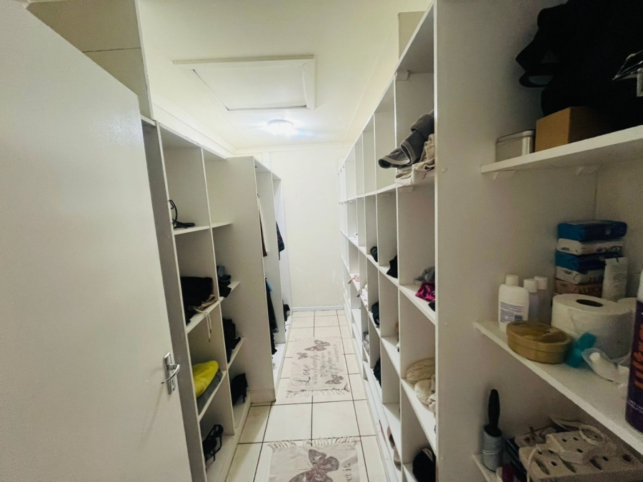 4 Bedroom Property for Sale in Douglasdale Gauteng