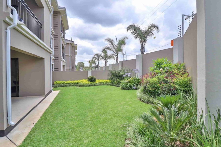 To Let 2 Bedroom Property for Rent in Broadacres Gauteng