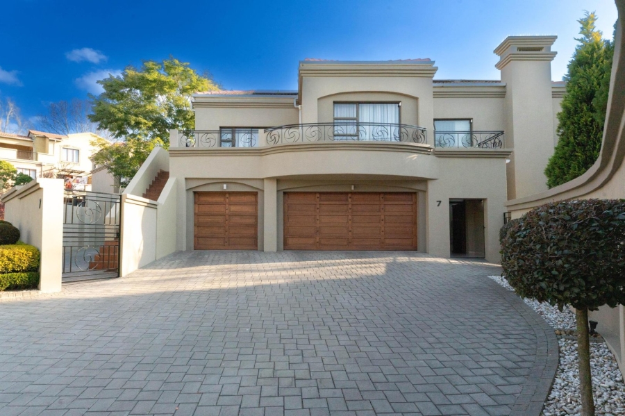 4 Bedroom Property for Sale in Sunninghill Gauteng