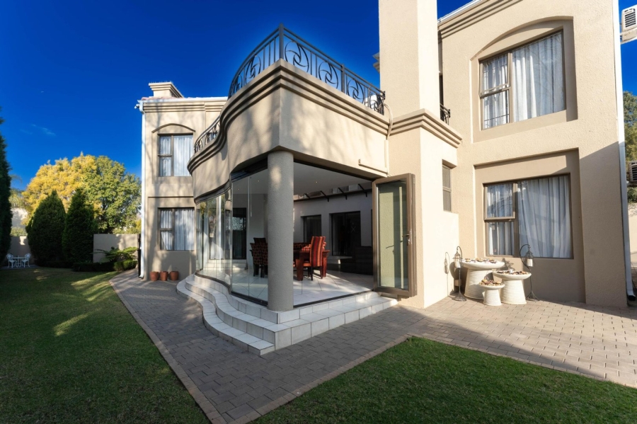 4 Bedroom Property for Sale in Sunninghill Gauteng