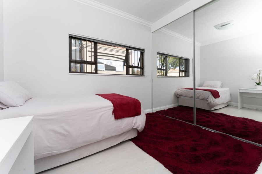 4 Bedroom Property for Sale in Sunninghill Gauteng
