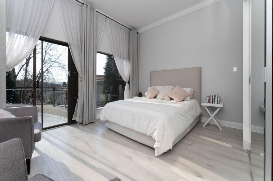 4 Bedroom Property for Sale in Sunninghill Gauteng