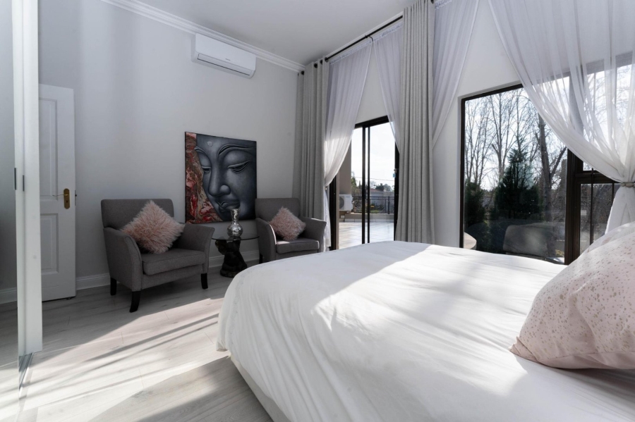 4 Bedroom Property for Sale in Sunninghill Gauteng