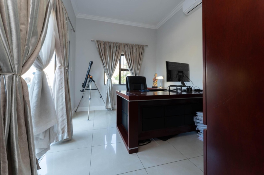 4 Bedroom Property for Sale in Sunninghill Gauteng