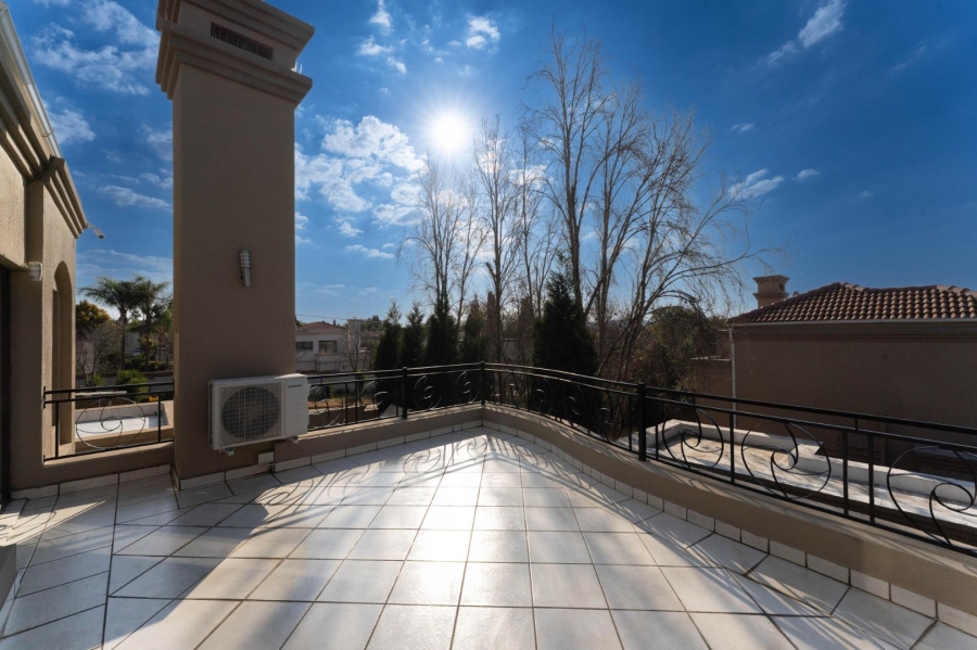 4 Bedroom Property for Sale in Sunninghill Gauteng