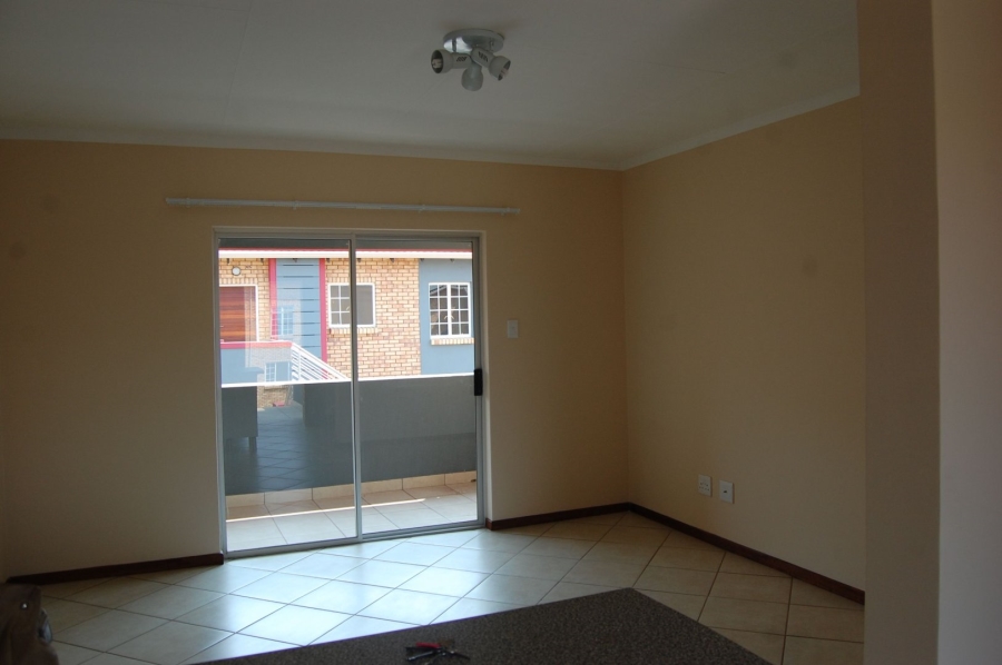 To Let 2 Bedroom Property for Rent in Monavoni Gauteng