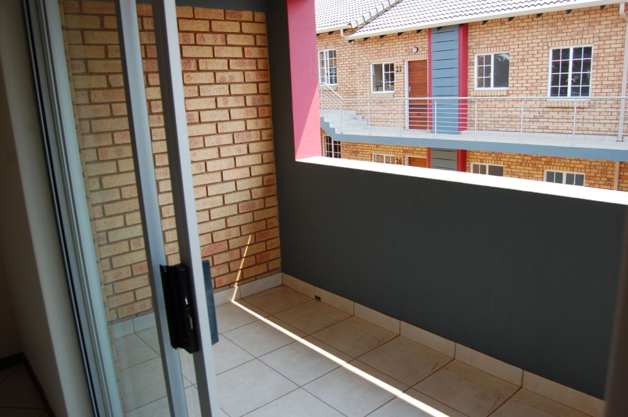 To Let 2 Bedroom Property for Rent in Monavoni Gauteng