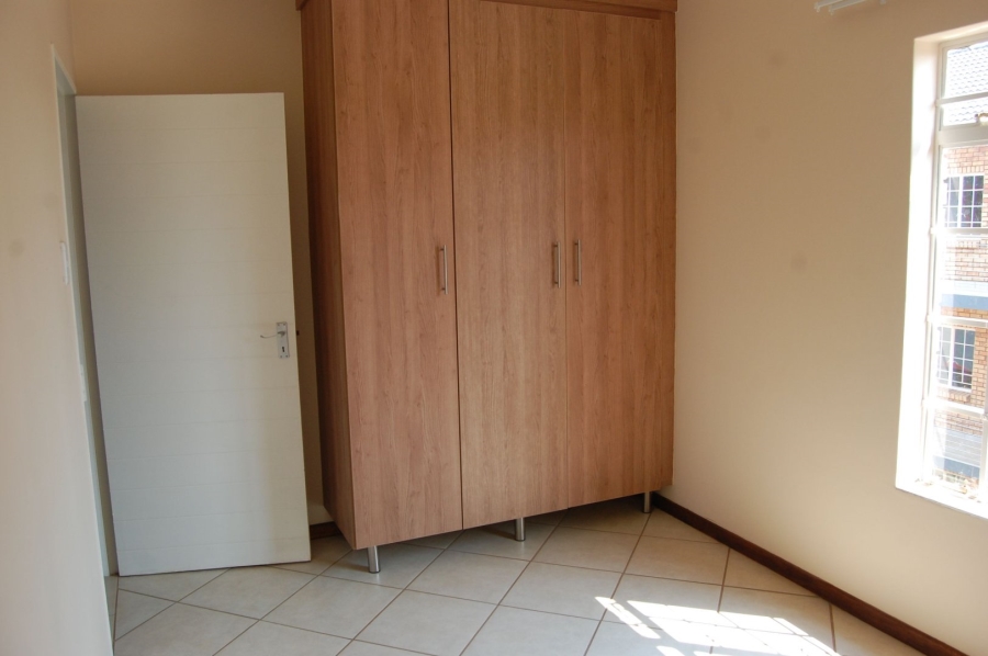 To Let 2 Bedroom Property for Rent in Monavoni Gauteng