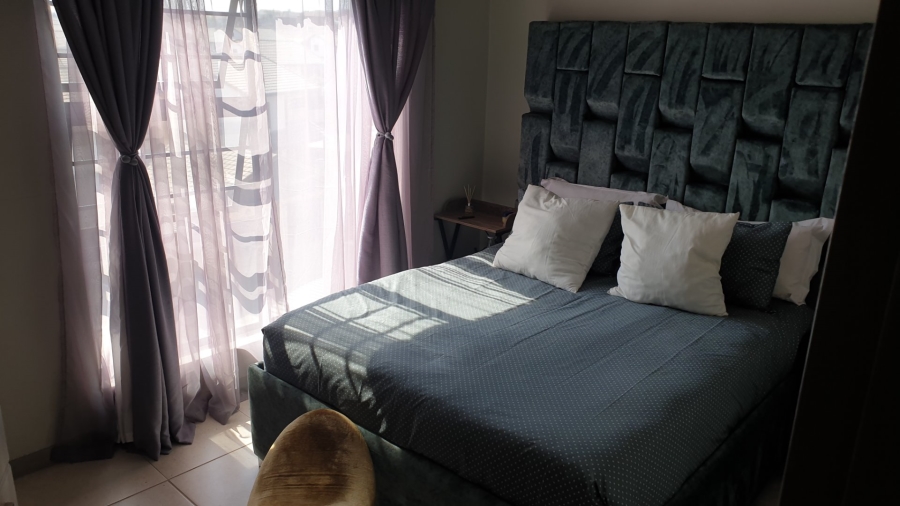 2 Bedroom Property for Sale in Amberfield Gauteng