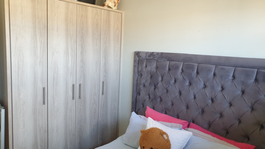 2 Bedroom Property for Sale in Amberfield Gauteng
