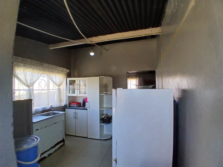 1 Bedroom Property for Sale in Molapo Gauteng