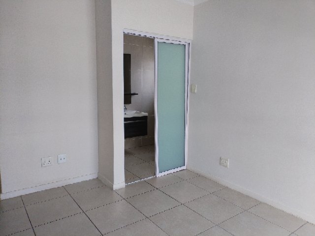 To Let 3 Bedroom Property for Rent in Petervale Gauteng