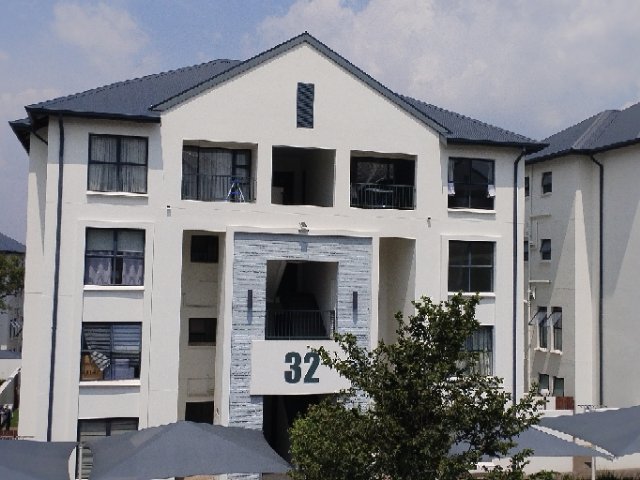 To Let 3 Bedroom Property for Rent in Petervale Gauteng