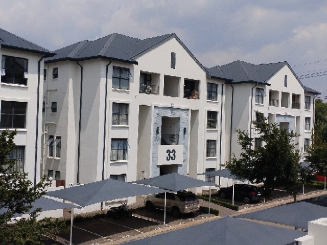 To Let 3 Bedroom Property for Rent in Petervale Gauteng