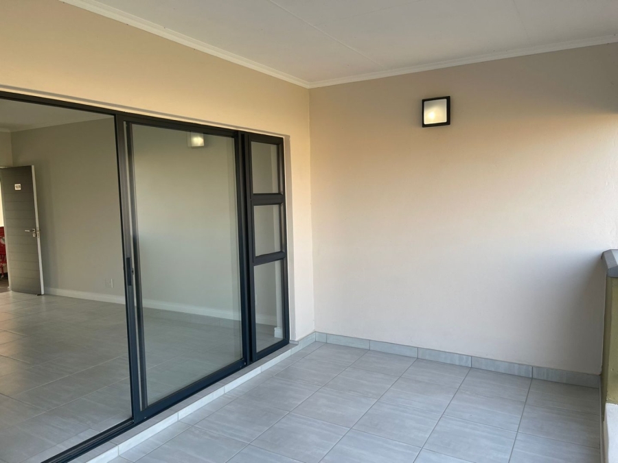 To Let 1 Bedroom Property for Rent in Waterfall Gauteng