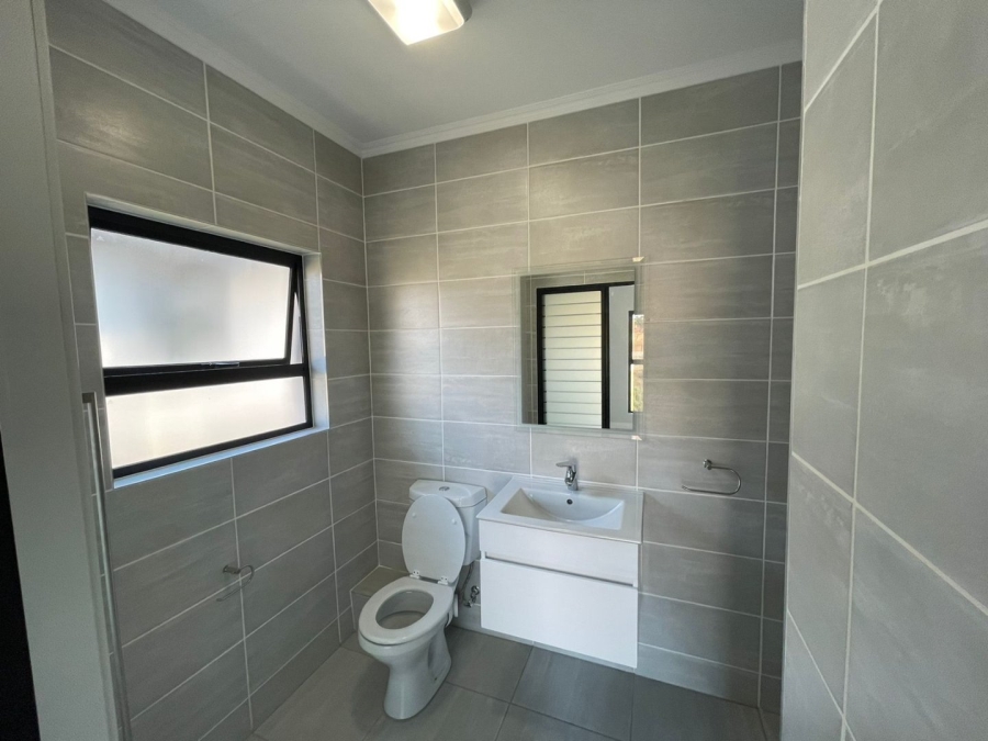 To Let 1 Bedroom Property for Rent in Waterfall Gauteng