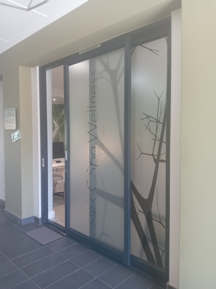 To Let 1 Bedroom Property for Rent in Waterfall Gauteng