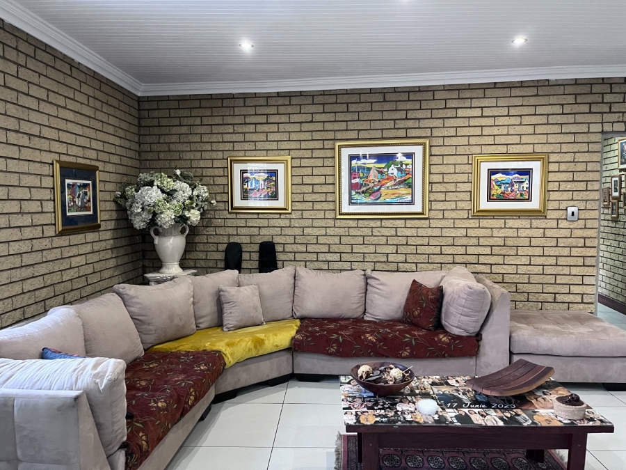 4 Bedroom Property for Sale in Vanderbijlpark SE 3 Gauteng