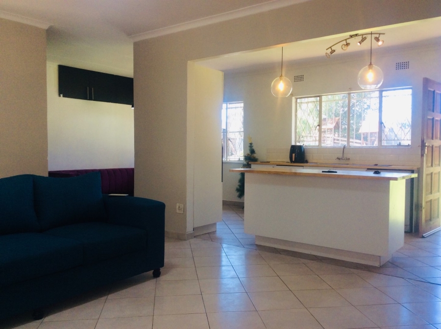 To Let 4 Bedroom Property for Rent in Brackendowns Gauteng