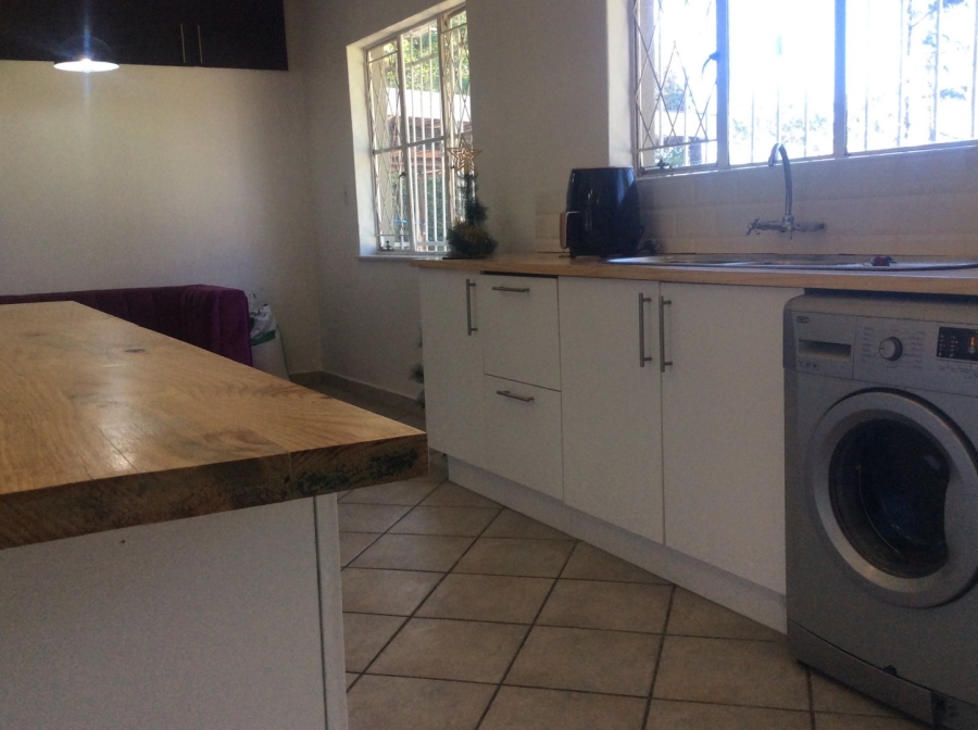 To Let 4 Bedroom Property for Rent in Brackendowns Gauteng