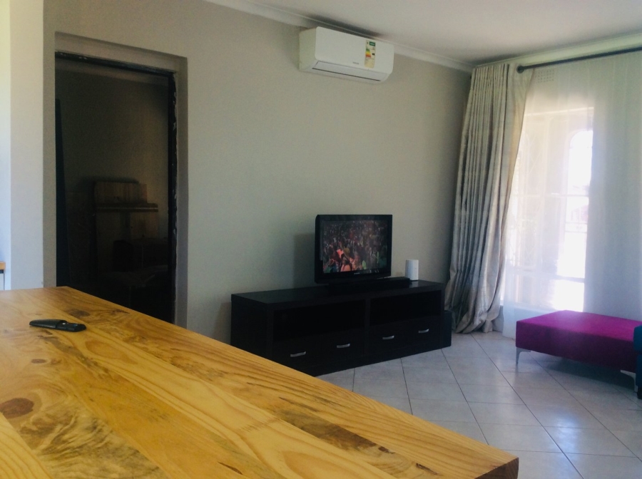 To Let 4 Bedroom Property for Rent in Brackendowns Gauteng