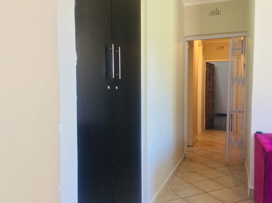 To Let 4 Bedroom Property for Rent in Brackendowns Gauteng