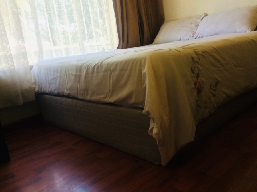 To Let 4 Bedroom Property for Rent in Brackendowns Gauteng