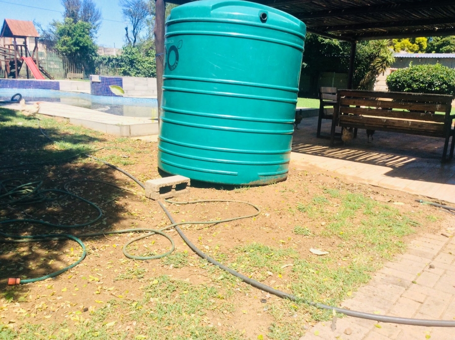To Let 4 Bedroom Property for Rent in Brackendowns Gauteng