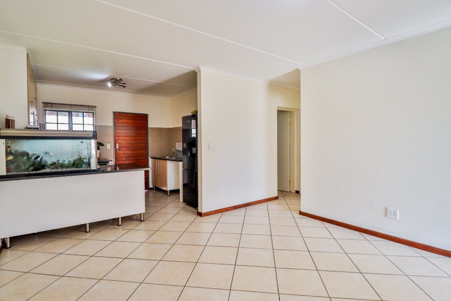 2 Bedroom Property for Sale in Noordwyk Gauteng