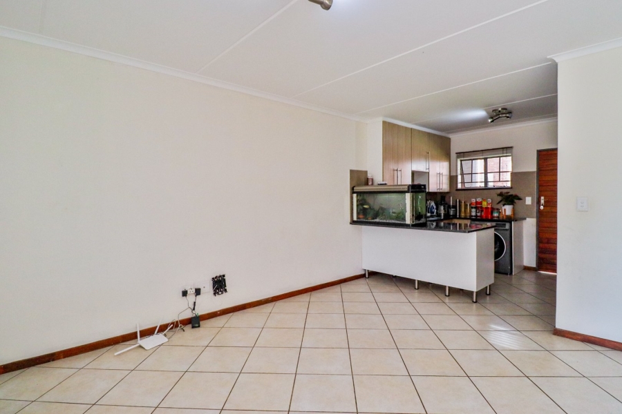2 Bedroom Property for Sale in Noordwyk Gauteng