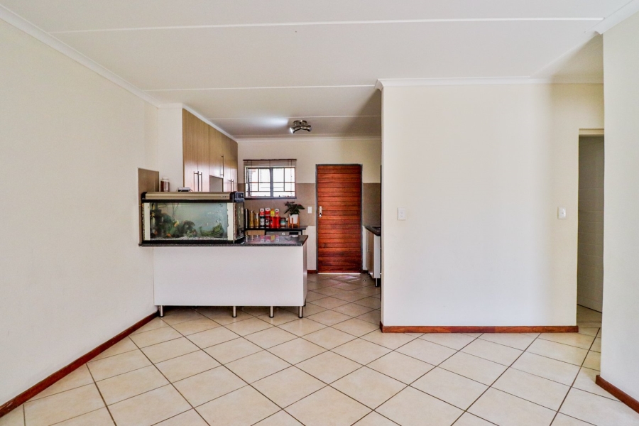 2 Bedroom Property for Sale in Noordwyk Gauteng