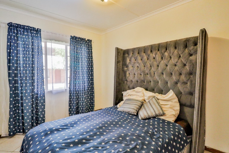 2 Bedroom Property for Sale in Noordwyk Gauteng