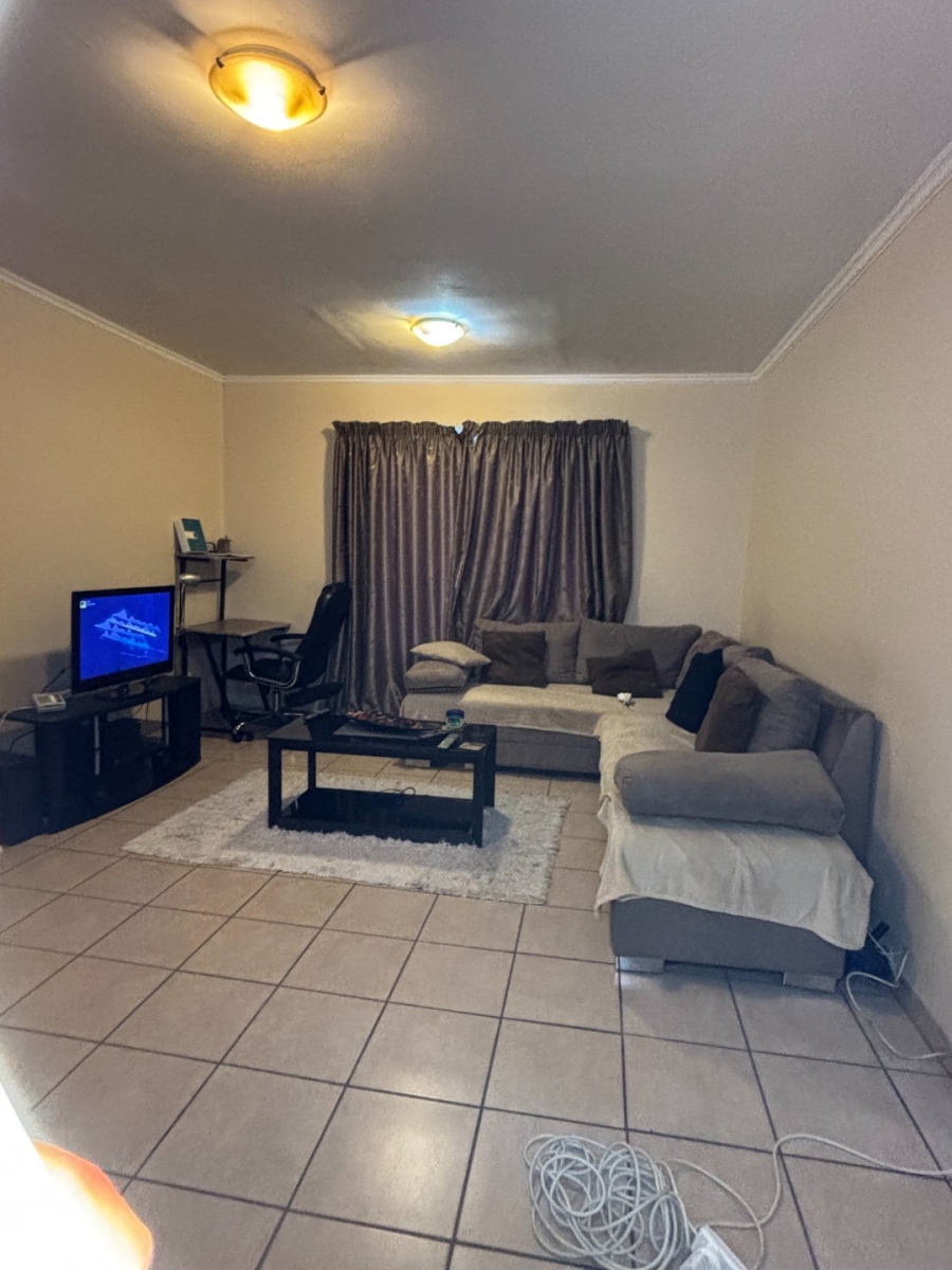 To Let 2 Bedroom Property for Rent in Noordwyk Gauteng