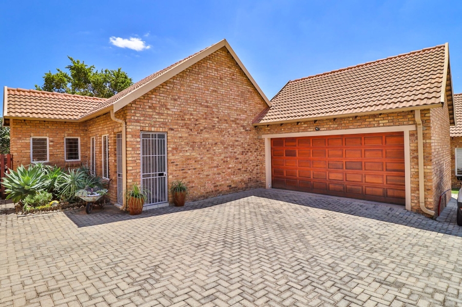  Bedroom Property for Sale in Brooklands Lifestyle Estate Gauteng