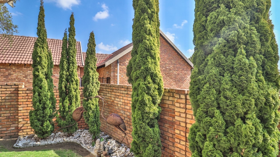 2 Bedroom Property for Sale in Brooklands Lifestyle Estate Gauteng