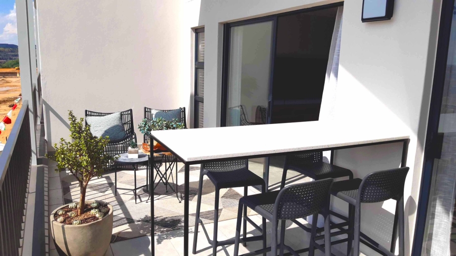 To Let 2 Bedroom Property for Rent in Waterfall Gauteng