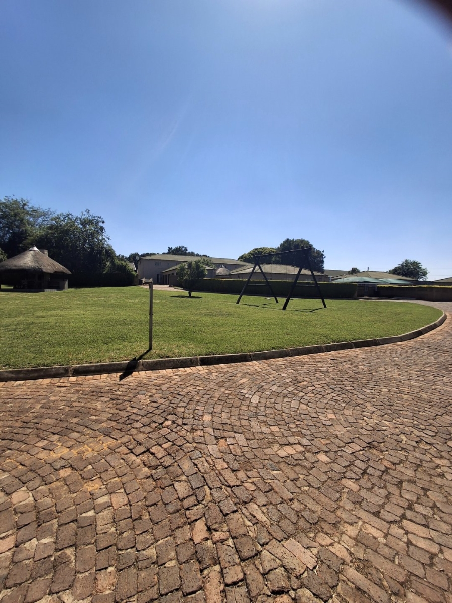 Commercial Property for Sale in Cloverdene Gauteng