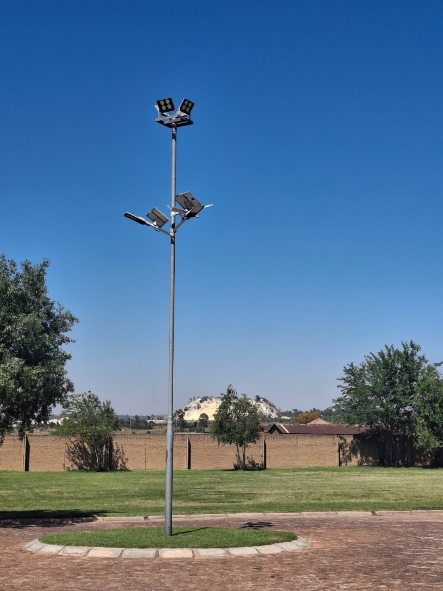 Commercial Property for Sale in Cloverdene Gauteng