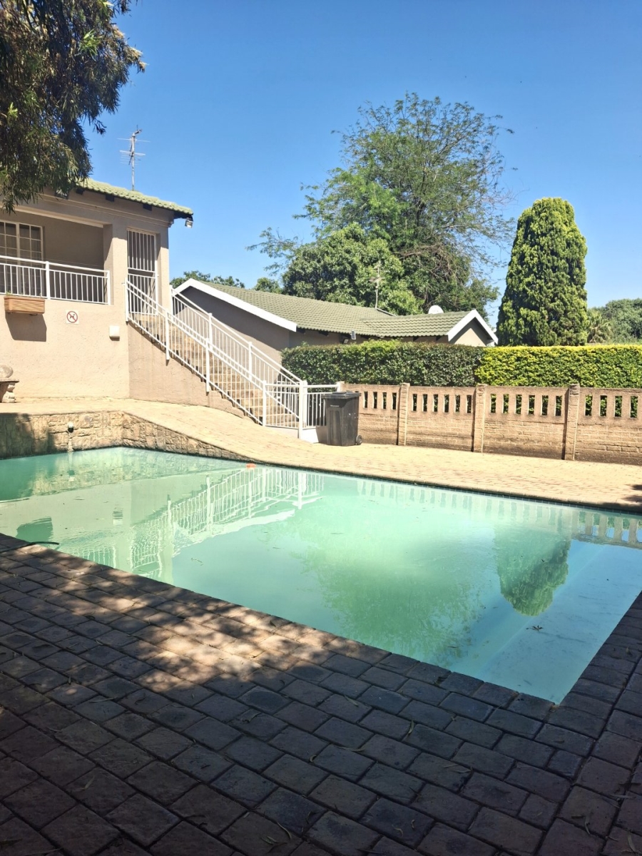 Commercial Property for Sale in Cloverdene Gauteng