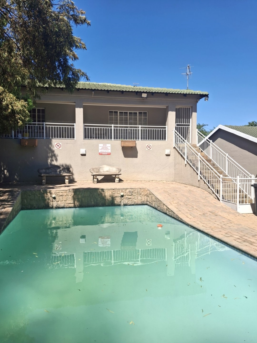 Commercial Property for Sale in Cloverdene Gauteng