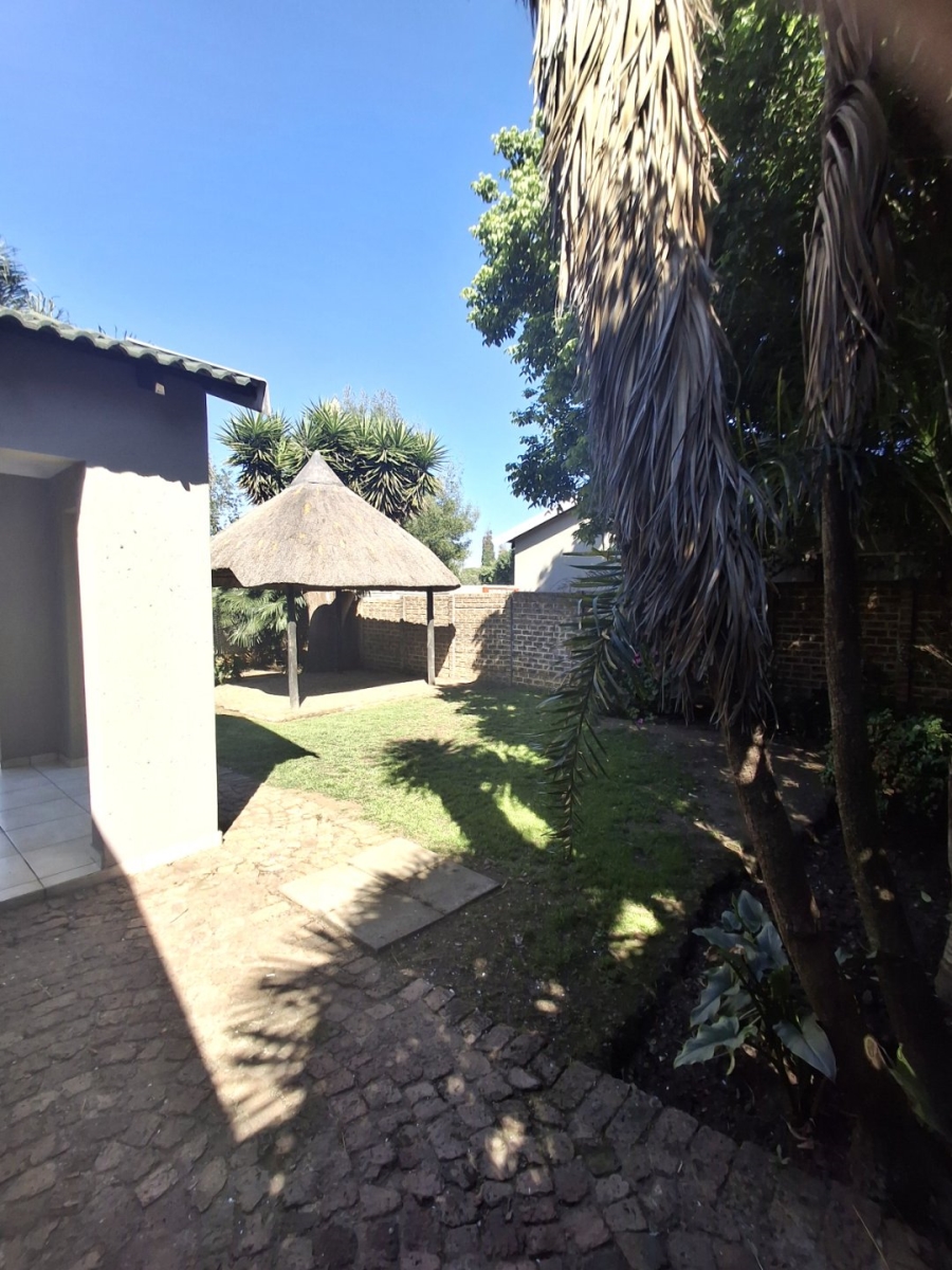 Commercial Property for Sale in Cloverdene Gauteng